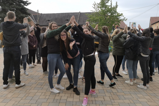 Tarpkultūriniai mainai – galimybė studentams iš naujo pažinti save 