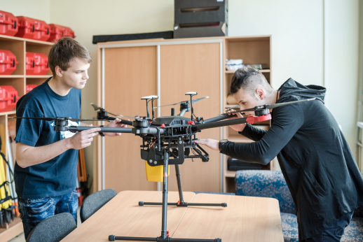 Pasiruošę darbui:KVK studentai praktikuojasi moderniausiose laboratorijose! Pasiruošę darbui:KVK studentai praktikuojasi moderniausiose laboratorijose!