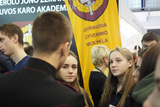 Lietuvos moksleivius motyvuoja studijos Karo akademijoje