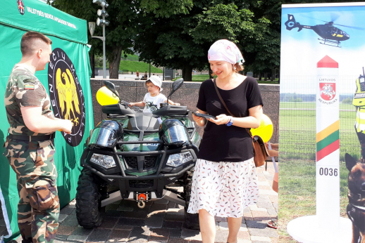 Katedros aikštėje buvome matomi