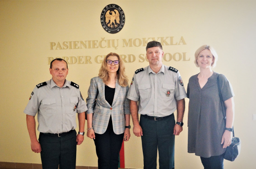 Lankėsi Mykolo Romerio universiteto atstovėss