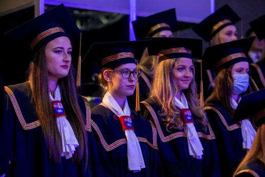LSMU įteikti diplomai: į gyvenimą palydėti sveikatos specialistai
