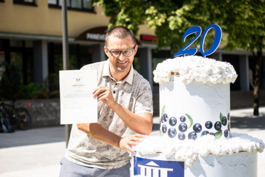 PIRMĄ PANEVĖŽIO KOLEGIJOS DIPLOMĄ GAVĘS A. BALČIŪNAS:„TAI BUVO GERI LAIKAI“