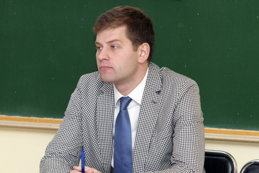 Veržiasi į užsienį, neišsiaiškinę galimybių čia Veržiasi į užsienį, neišsiaiškinę galimybių čia