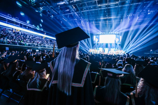 LSMU absolventams linkėta tobulėti, būti laimingais ir teikti viltį žmonėms