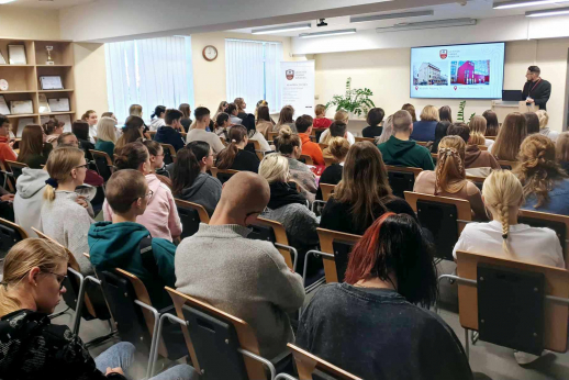 Lietuvos verslo kolegijos komanda lankėsi Klaipėdos Turizmo mokykloje. 