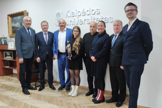 Alfonso Žalio labdaros fondo stipendija – būsimai KU archeologei Alfonso Žalio labdaros fondo stipendija – būsimai KU archeologei