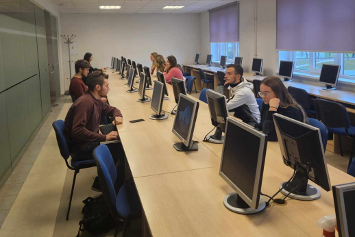 Lietuvos verslo kolegijos studentai dalyvavo LR Konstitucijos egzamine