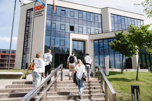 Teisė ir kriminalistika: studijos, jungiančios teisę ir nusikaltimų tyrimus Teisė ir kriminalistika: studijos, jungiančios teisę ir nusikaltimų tyrimus