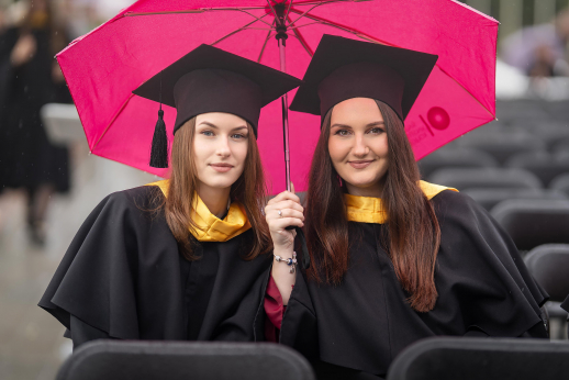 Šiaulių valstybinėje kolegijoje įteikti diplomai Šiaulių valstybinėje kolegijoje įteikti diplomai
