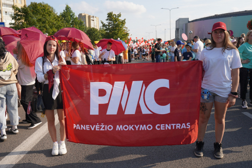 Profesijos žengė gatve: PMC miesto gimtadienio eiseną pavertė amatų švente