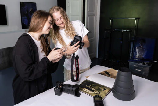 Fotografuoji? Parodyk, kaip atrodo jaunas žmogus XXI amžiuje Fotografuoji? Parodyk, kaip atrodo jaunas žmogus XXI amžiuje