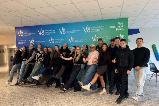 VIKO studentai pažino dviračių komandos užkulisius VIKO studentai pažino dviračių komandos užkulisius