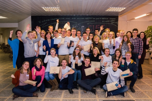 Praūžė kūrybiškiausia naktis CREATIVITY CAMP 2015