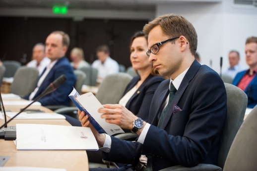 Investicijos į infrastruktūras be strategijos