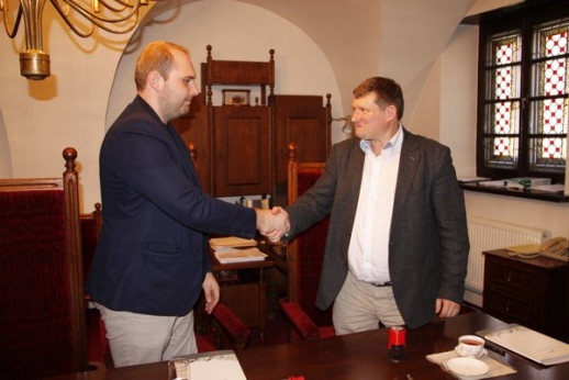 VU KHF ir ,,Rinkodaros pulsas“ vienija pajėgas
VU KHF ir ,,Rinkodaros pulsas“ vienija pajėgas
