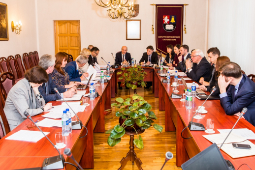 Aptarti universitetų jungimosi procesai Aptarti universitetų jungimosi procesai